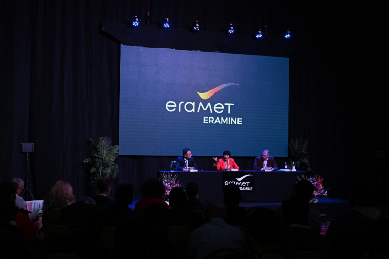 ( AFP / LUIS ROBAYO )