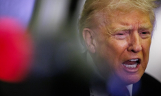 Donald Trump, à bord de l'avion présidentiel Air Force One, le 2 novembre 2025 ( GETTY IMAGES NORTH AMERICA / SAMUEL CORUM )