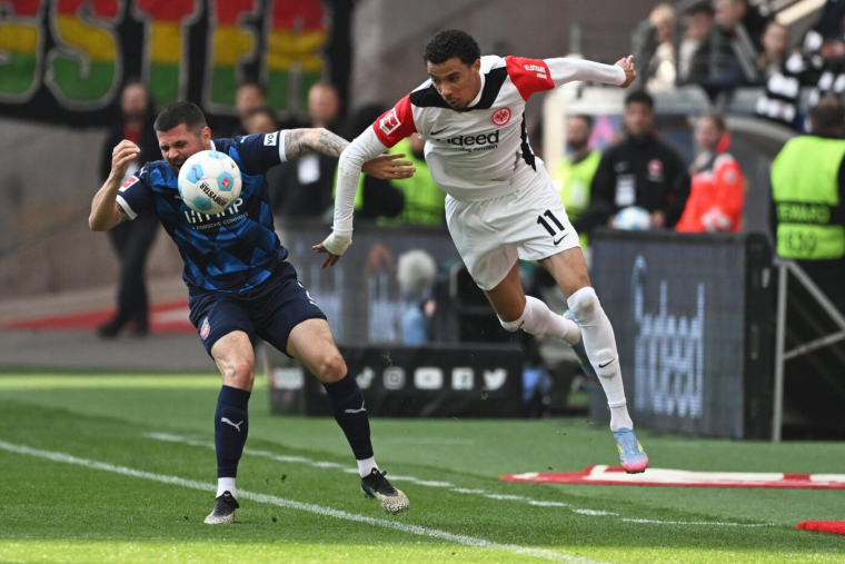 Porté par ses Français, Francfort monte sur le podium de Bundesliga