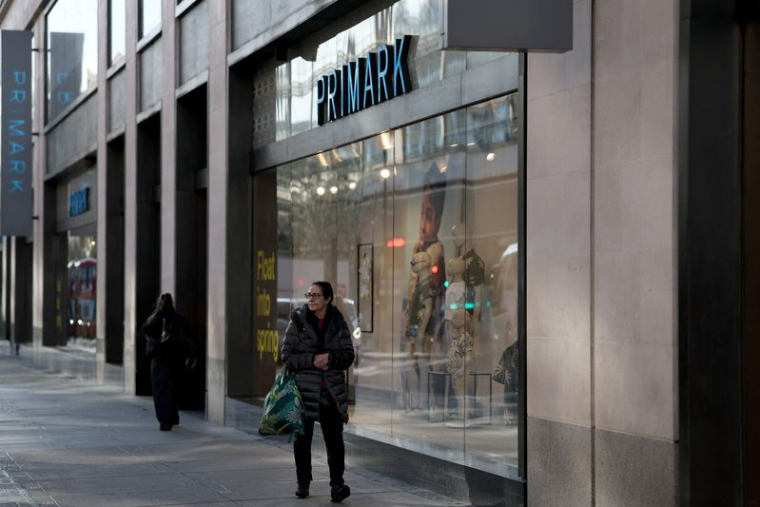Vues de Primark sur Oxford Street à Londres
