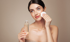 Contrairement aux labels ou certifications, la clean beauty ne repose sur aucune définition réglementaire harmonisée. (crédit: Adobe Stock)