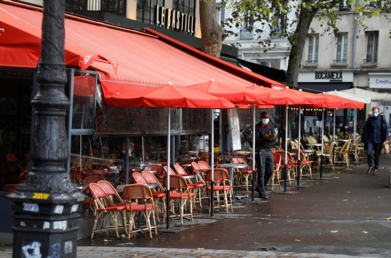 HÔTELLERIE/RESTAURATION: LE MAIRE MET LES ASSUREURS EN DEMEURE