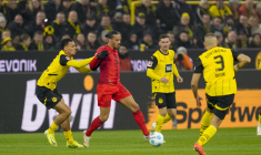 Malmené par Dortmund, le Bayern évite sa première défaite