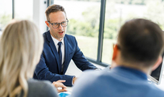 Le regroupement de crédit, un outil budgétaire intéressant / iStock-skynesher
