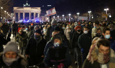 CORONAVIRUS: LE BILAN EN ALLEMAGNE APPROCHE DES 58.000 DÉCÈS