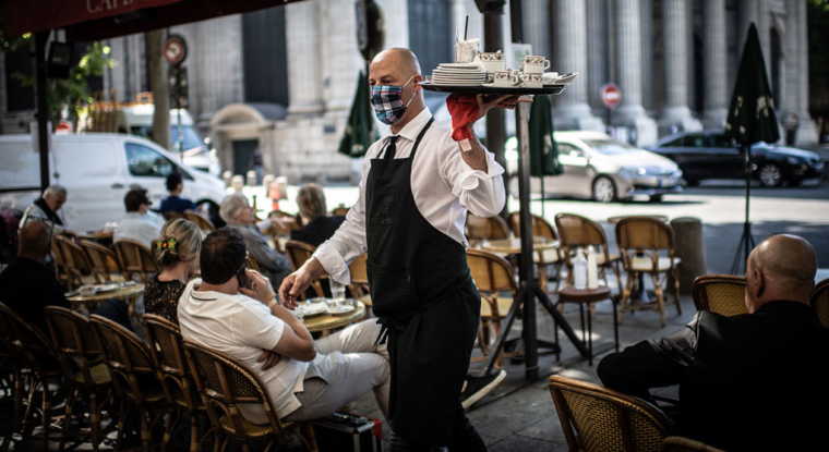 En Île-de-France la réouverture des cafés et restaurants, le 2 juin, se limite aux terrasses. (© AFP)