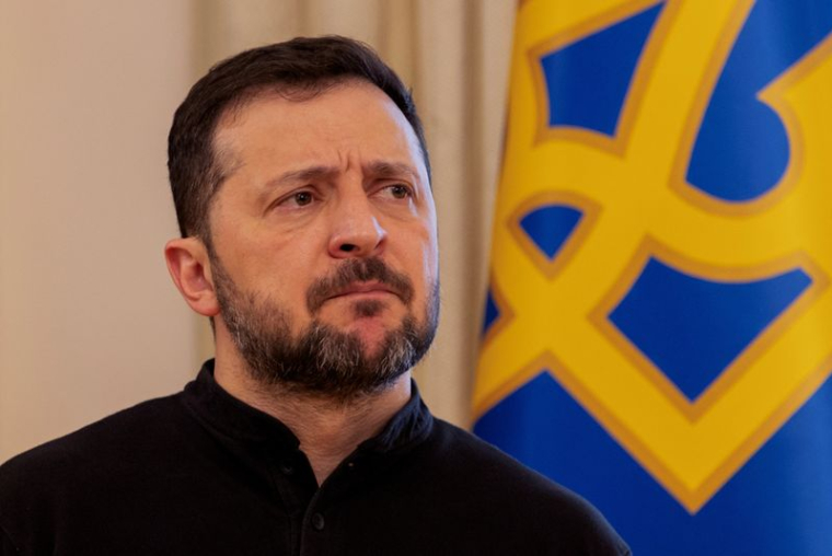 Le président ukrainien Volodimir Zelensky tient une conférence de presse à Kyiv