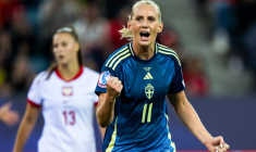 La Suède surclasse la Pologne et se qualifie pour les quarts de finale