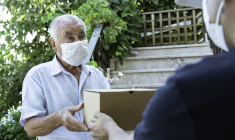 Pickme ou la livraison collaborative entre voisins - iStock-simarik