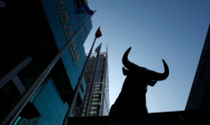 CHINE: PLUS DE 40 ENTRÉES EN BOURSE SUSPENDUES PAR LES AUTORITÉS