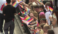 Thaïlande: Des milliers de personnes participent à Gay pride de Bangkok