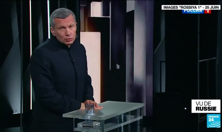 Émission spéciale : après le putsch avorté, la propagande au secours de l’image de Vladimir Poutine