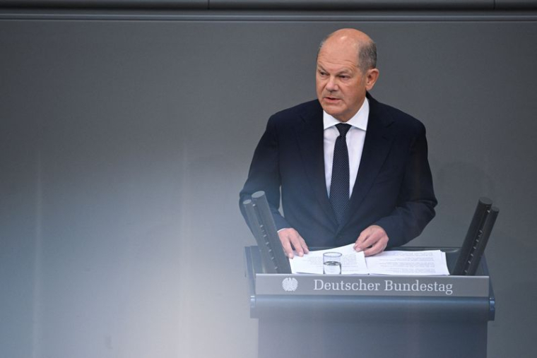 Le chancelier allemand Scholz s'adresse au parlement sur les questions de sécurité actuelles, à Berlin