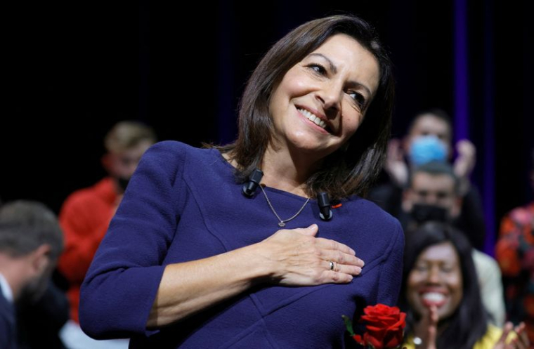 ANNE HIDALGO PROPOSE UN DÉBAT AUX CANDIDATS DE GAUCHE