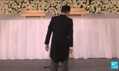 Au Japon, hommage et controverse pour les funérailles nationales de Shinzo Abe