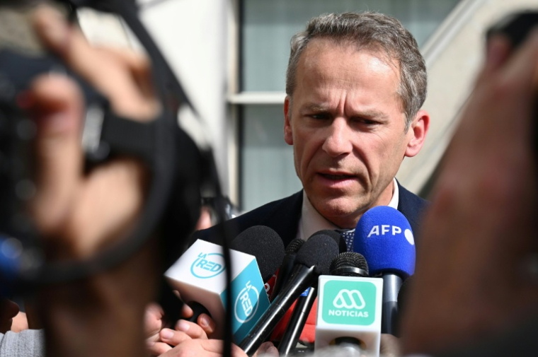 L'actuel procureur de Grenoble, Etienne Manteaux, devant la presse le 12 avril 2022 à Besançon ( AFP / SEBASTIEN BOZON )