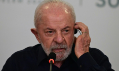 Le président brésilien Luiz Inacio Lula da Silva lors d'une interview avec des agences internationales, dont l'AFP, le 4 novembre 2025 à Belem, au Brésil ( AFP / Pablo PORCIUNCULA )