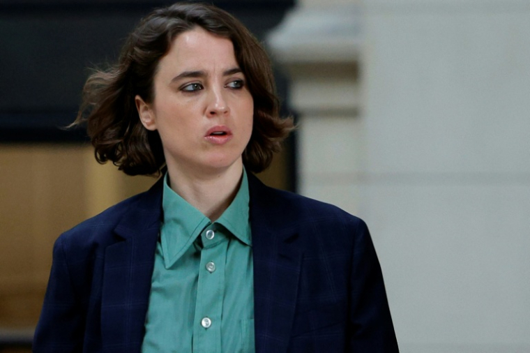 L'actrice Adèle Haenel arrive au palais de justice de Paris pour le procès en appel du réalisateur Christophe Ruggia, accusé d'agression sexuelle sur sa personne alors qu'elle avait moins de 15 ans, le 23 janvier 2026 ( AFP / GEOFFROY VAN DER HASSELT )