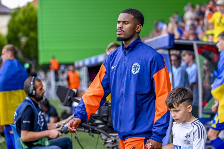 Chelsea piste un défenseur néerlandais prometteur