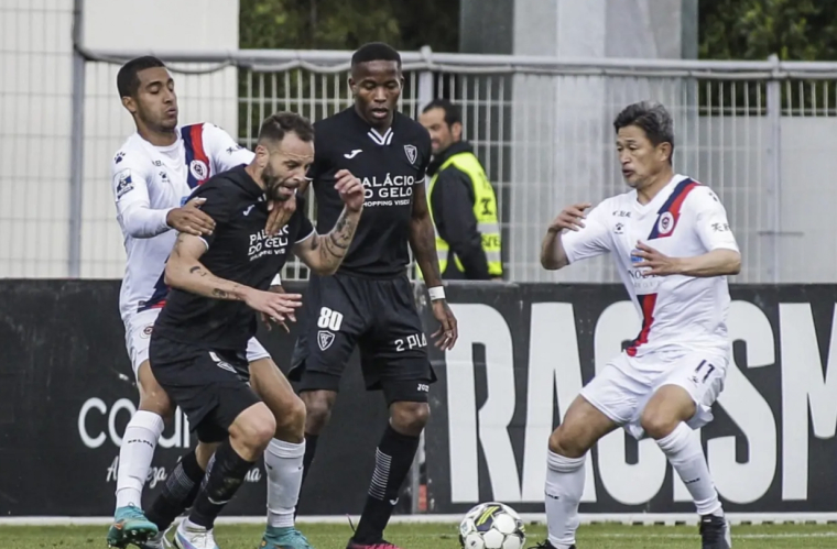 Kazuyoshi Miura ne s'arrête plus de marquer à 59 ans
