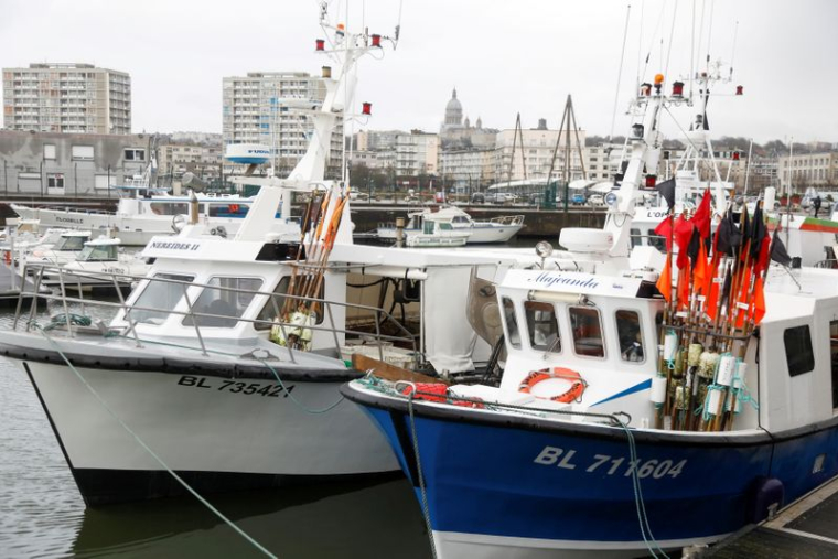 BREXIT: LA FRANCE PRÊTE À INDEMNISER LES PÊCHEURS EN CAS D'ABSENCE DE LICENCE