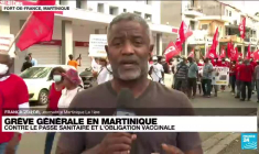 Martinique : blocage du port, de la raffinerie et de zones commerciales