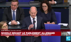 Livraison de chars à l'Ukraine : Olaf Scholz devant le Parlement allemand