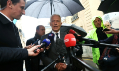 Le président du Medef Patrick Martin à la sortie d'une rencontre avec le Premier ministre à Matignon, le 24 septembre 2025 ( AFP / Alain JOCARD )