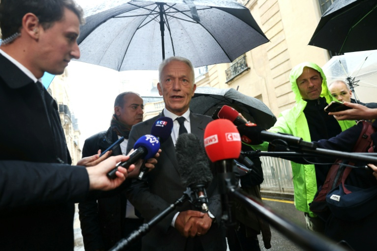 Le président du Medef Patrick Martin à la sortie d'une rencontre avec le Premier ministre à Matignon, le 24 septembre 2025 ( AFP / Alain JOCARD )