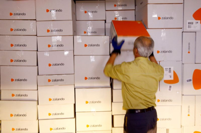 FACE À LA PANDÉMIE, ZALANDO ACCÉLÈRE LE PASSAGE SUR INTERNET DES MAGASINS