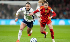 Angleterre-Espagne : deux reines pour une couronne