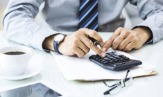 La loi Pacte plafonne les frais du PEA ( Crédits : Fotolia)