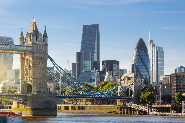 La City de Londres se réinvente - iStock-johnkellerman