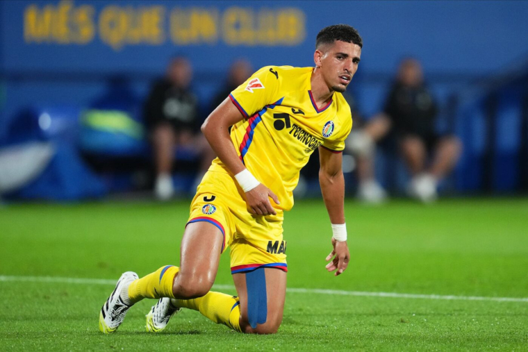 Un joueur de Liga suspendu pour avoir touché le sexe de Sørloth en plein match