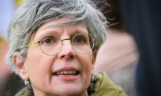 Sandrine Rousseau à Caen, le 23 mars 2024. ( AFP / LOU BENOIST )