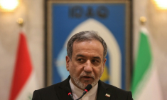 Le ministre iranien des Affaires étrangères Abbas Araghchi s'exprime lors d'une conférence de presse conjointe avec son homologue irakien le 28 juin 2026 à Bagdad ( AFP / AHMAD AL-RUBAYE )