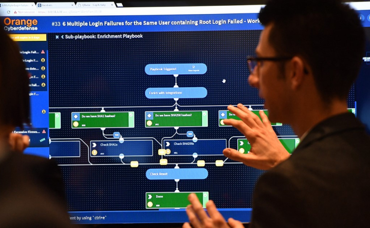 ( AFP / PHILIPPE HUGUEN )