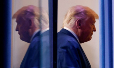 TRUMP DÉNONCE UN "VOL" ALORS QUE BIDEN APPROCHE DE LA VICTOIRE