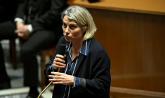 La ministre de la Santé, Stéphanie Rist, à l'Assemblée nationale, le 21 janvier 2026 à Paris ( AFP / JULIEN DE ROSA )