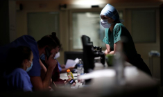 CORONAVIRUS: LE RALENTISSEMENT DE L'ÉPIDÉMIE SE CONFIRME EN FRANCE