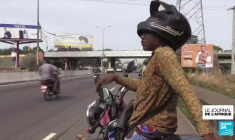 Embouteillage à Conakry en Guinée ; les moto-taxis interdits dans le centre