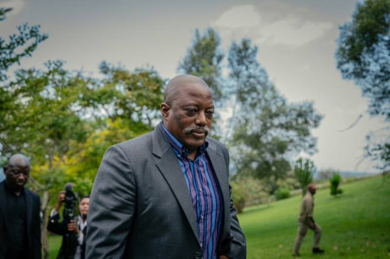 L'ancien président de la RDC, Joseph Kabila, lors d'une rencontre avec des dirigeants de diverses confessions religieuses dans l'une de ses résidences à Goma, le 29 mai 2025 ( AFP / Jospin Mwisha )