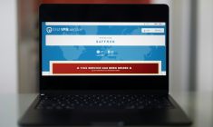 Un écran d'ordinateur portable affiche le site web d'Europol présentant le site web du service First VPN avec le message "Ce service a été saisi", le 21 mai 2026 à Quimper, dans le Finistère  ( AFP / Fred TANNEAU )