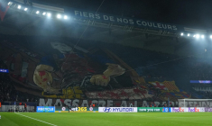 Le tifo sanglant du CUP avant PSG-Barça