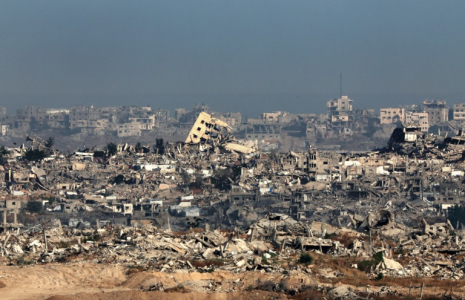 Les destructsions dans la bande de Gaza vues du sud d'Israël, le 20 mai 2025 ( AFP / Jack GUEZ )