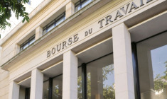 Certaines bourses du travail, places fortes de la vie syndicale depuis plus d'un siècle, voient aujourd'hui leur existence menacée par des municipalités  ( AFP / MIGUEL MEDINA )