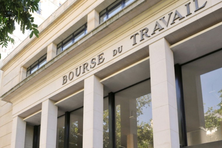 Certaines bourses du travail, places fortes de la vie syndicale depuis plus d'un siècle, voient aujourd'hui leur existence menacée par des municipalités  ( AFP / MIGUEL MEDINA )