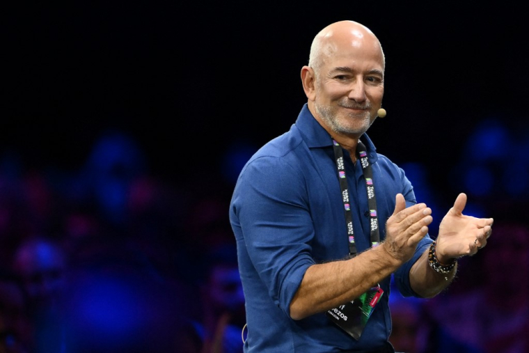 Jeff Bezos, à Turin, le 3 octobre 2025 ( AFP / MARCO BERTORELLO )