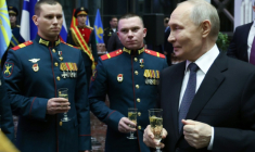 Le président russe Vladimir Poutine lors d'une cérémonie de remise de médailles à Moscou, le 17 décembre 2025 ( POOL / Alexander KAZAKOV )