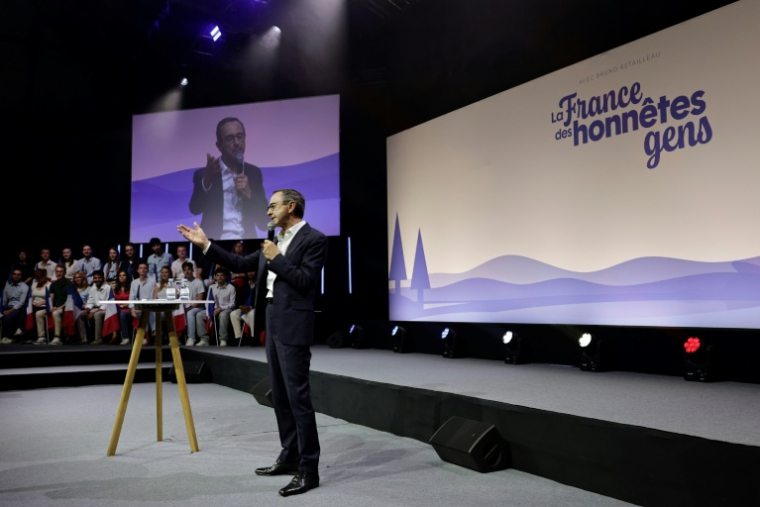 Le ministre de l'Intérieur et président du parti Les Républicains, Bruno Retailleau, lors de son discours de clôture de la rentrée politique des Républicains à Port-Marly, le 7 septembre 2025 dans les Yvelines ( AFP / STEPHANE DE SAKUTIN )